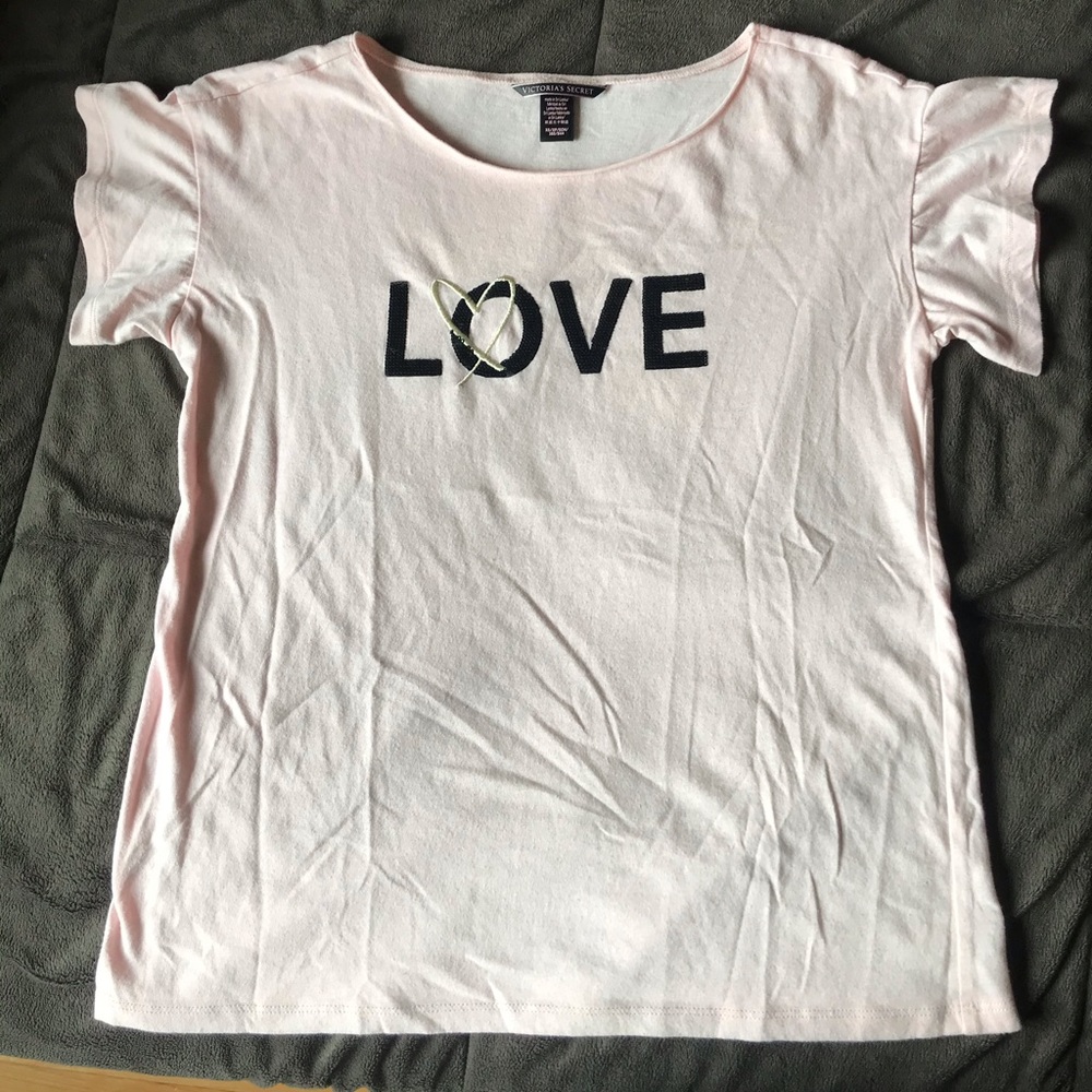 VS night shirt